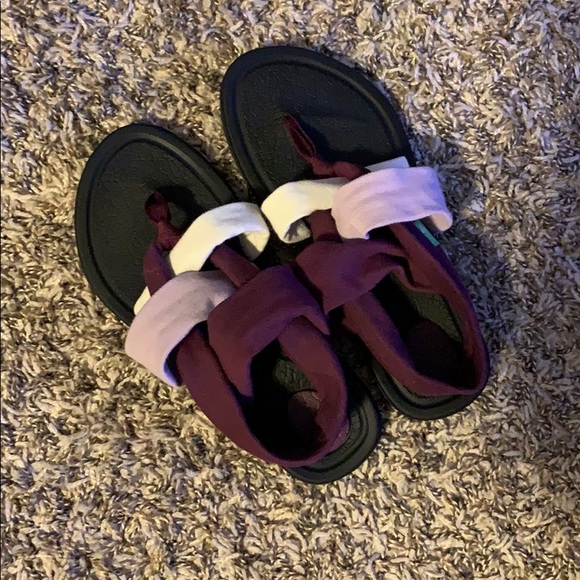 Sanuk Purple and Black Sandals